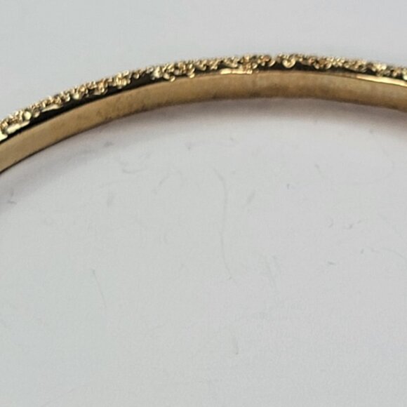 Vintage Signed LC Textured Gold Tone Metal Bangle Bracelet 7.5 In 3.8mm Wide - Picture 3 of 6